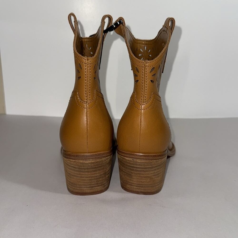 Marc Fisher giddy up bootie pointed-toe western bootie in a tan size 7 - Picture 3 of 8